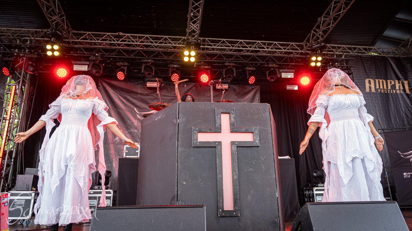 Amphi Festival 2025