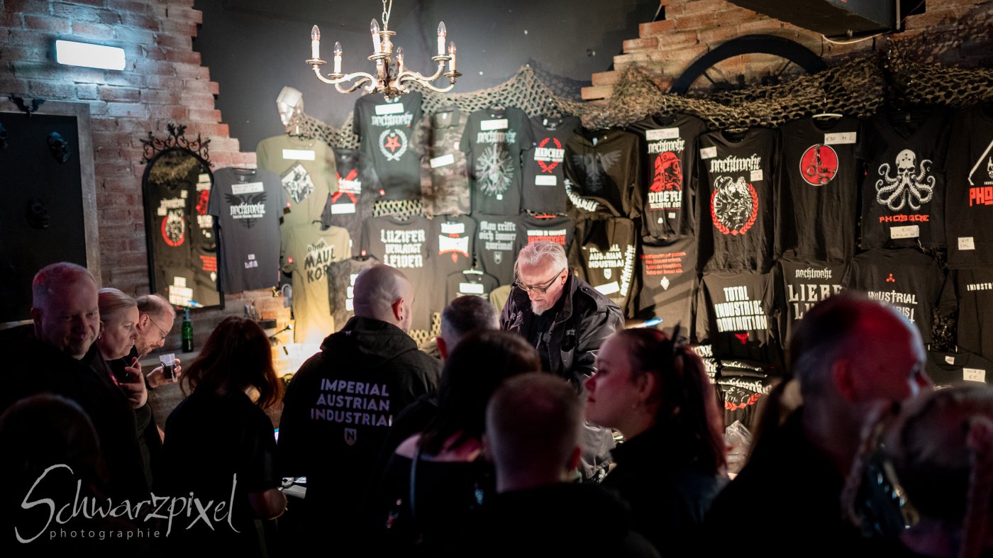 Nachtmahr Volljährig Tour 2025