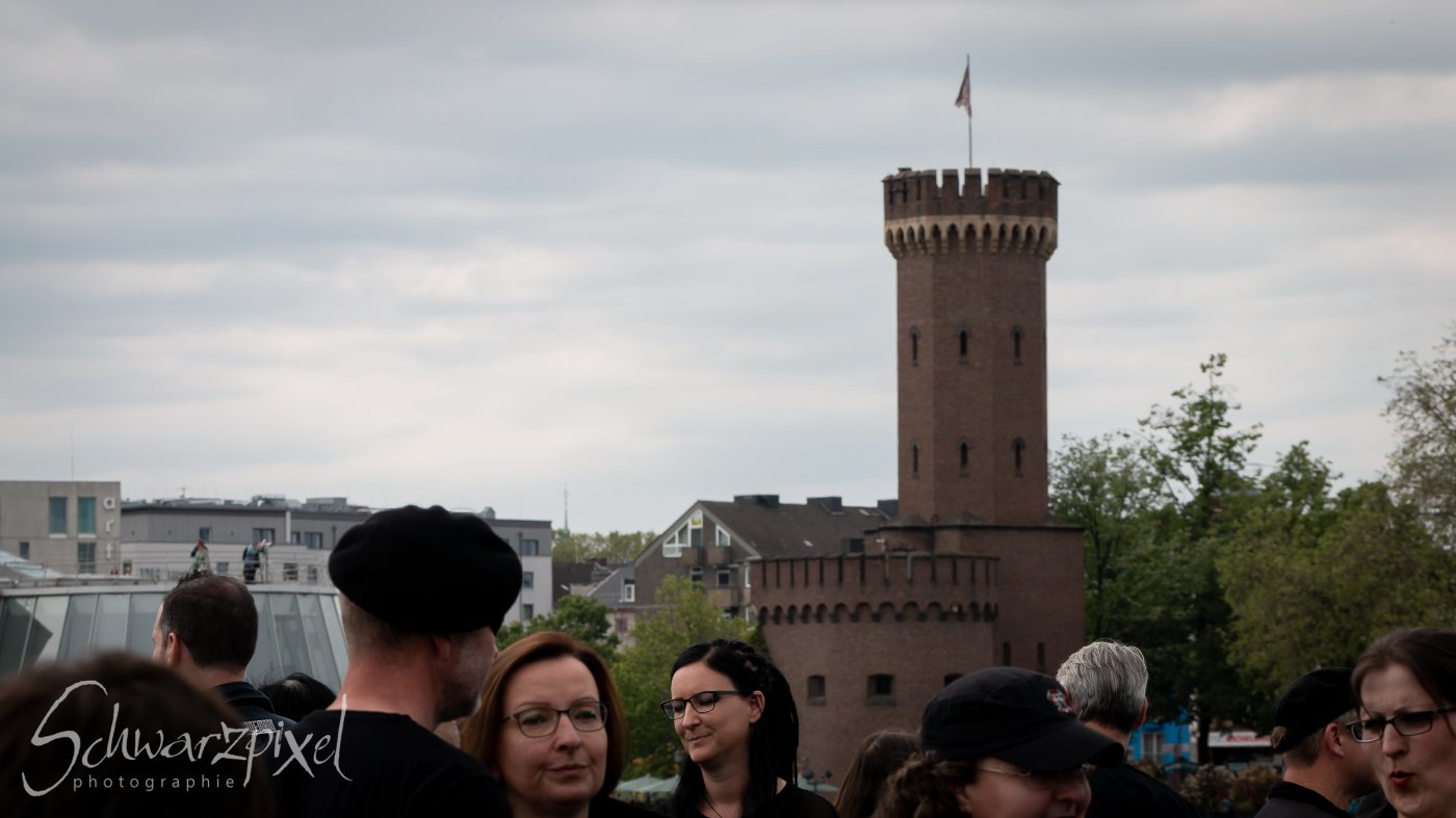 Unter schwarzer Flagge 2023