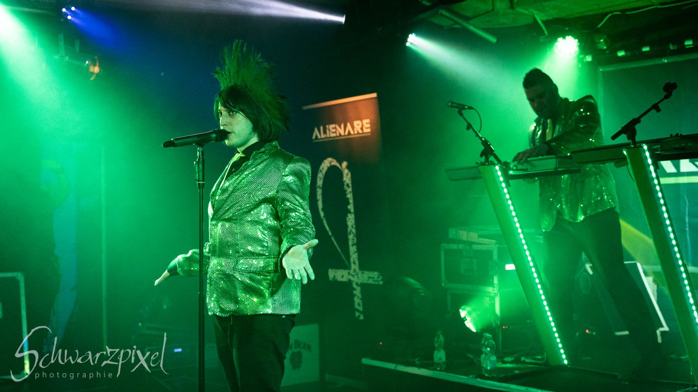 Alienare im Underground
