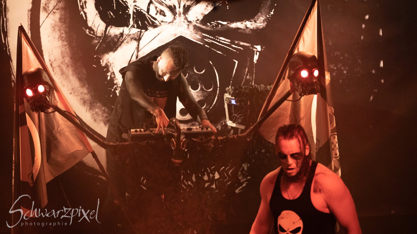 Centhron - Intent:Outtake - Wir toeten die Stille
