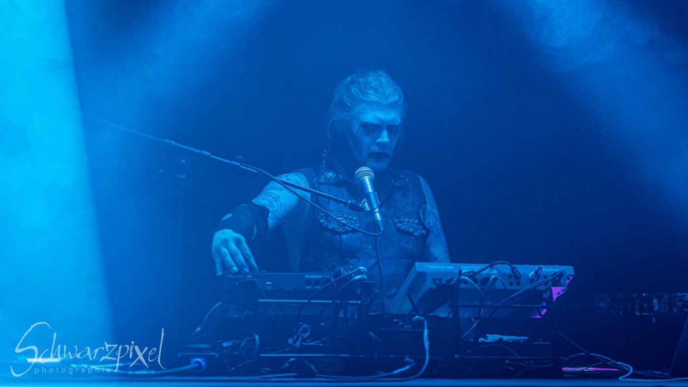 Combichrist Old School Set