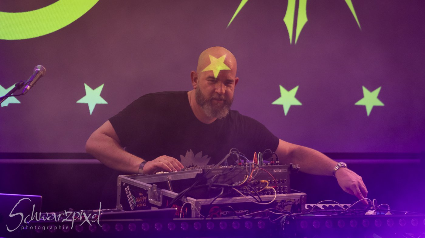 Electromaniax