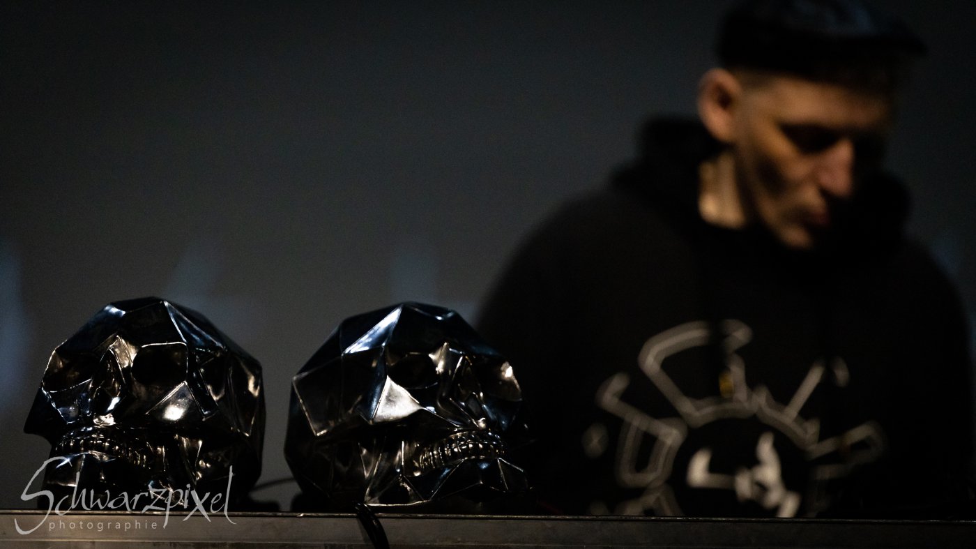 Front 242 und Nitzer Ebb