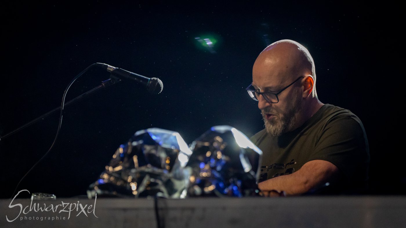 Front 242 und Nitzer Ebb