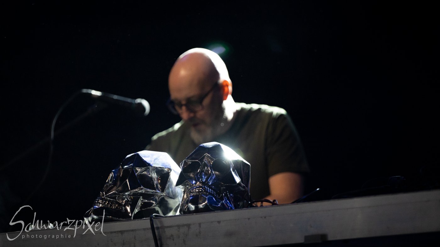 Front 242 und Nitzer Ebb