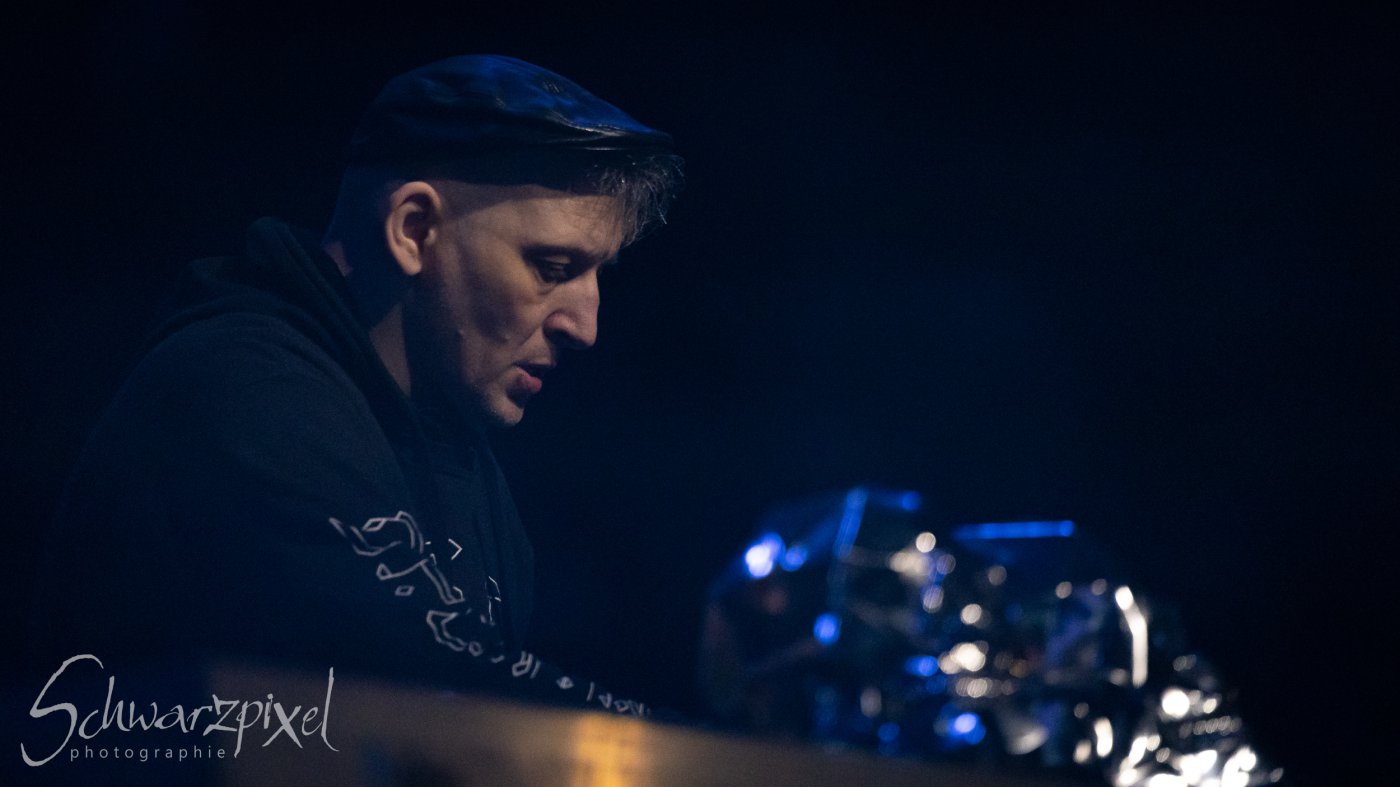 Front 242 und Nitzer Ebb