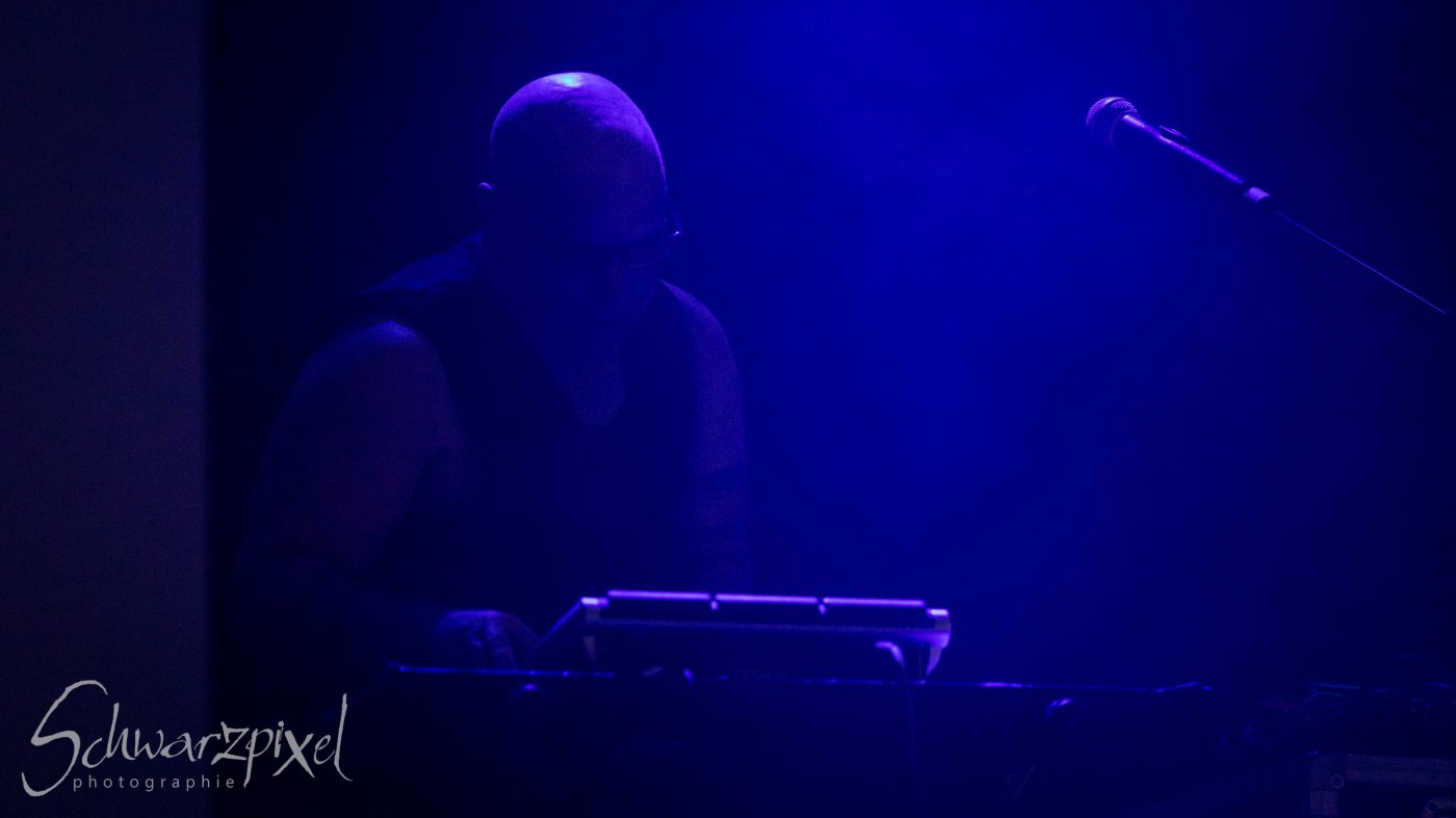 Front 242 und Nitzer Ebb
