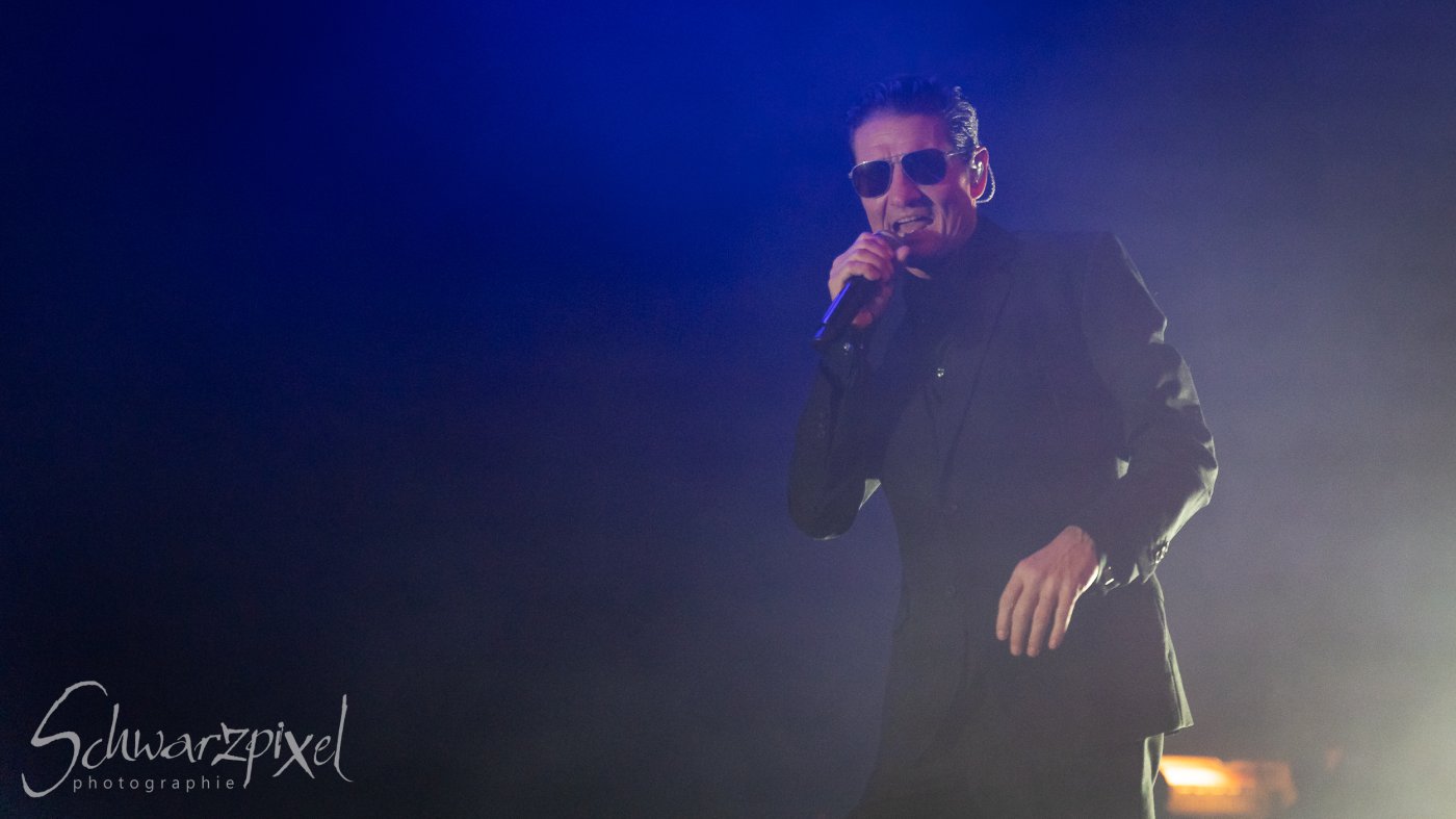 Front 242 und Nitzer Ebb