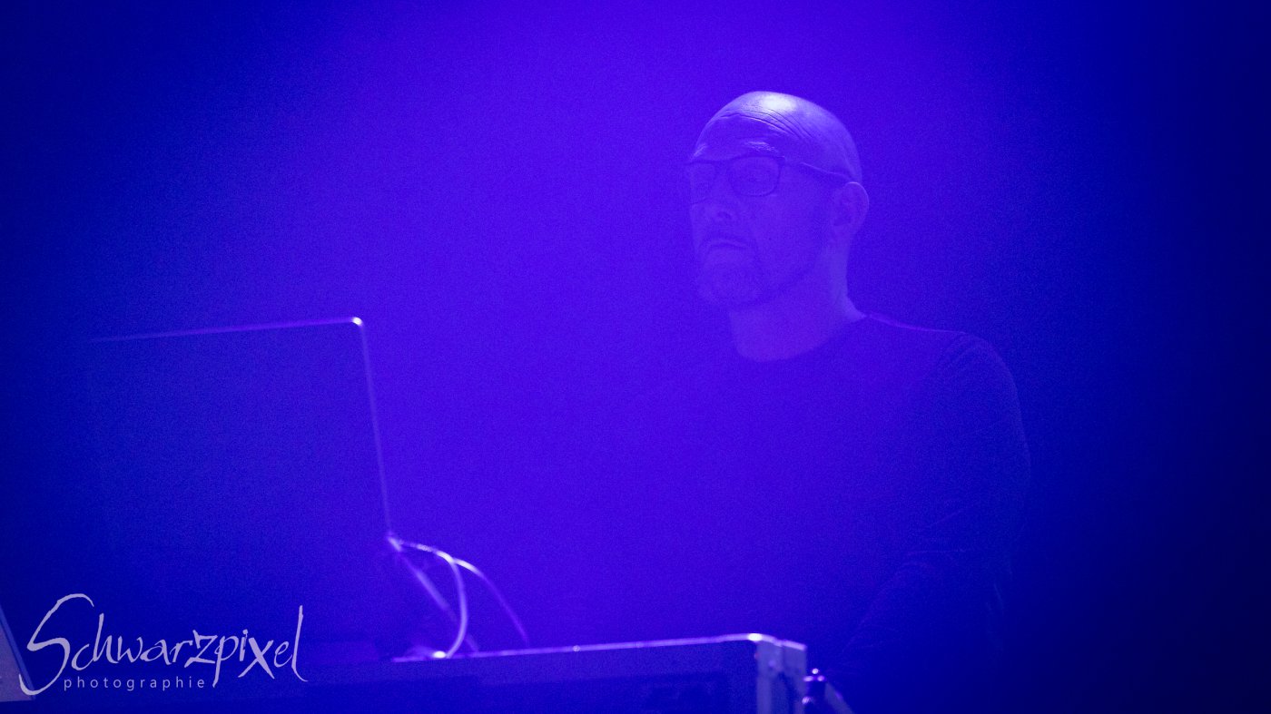 Front 242 und Nitzer Ebb