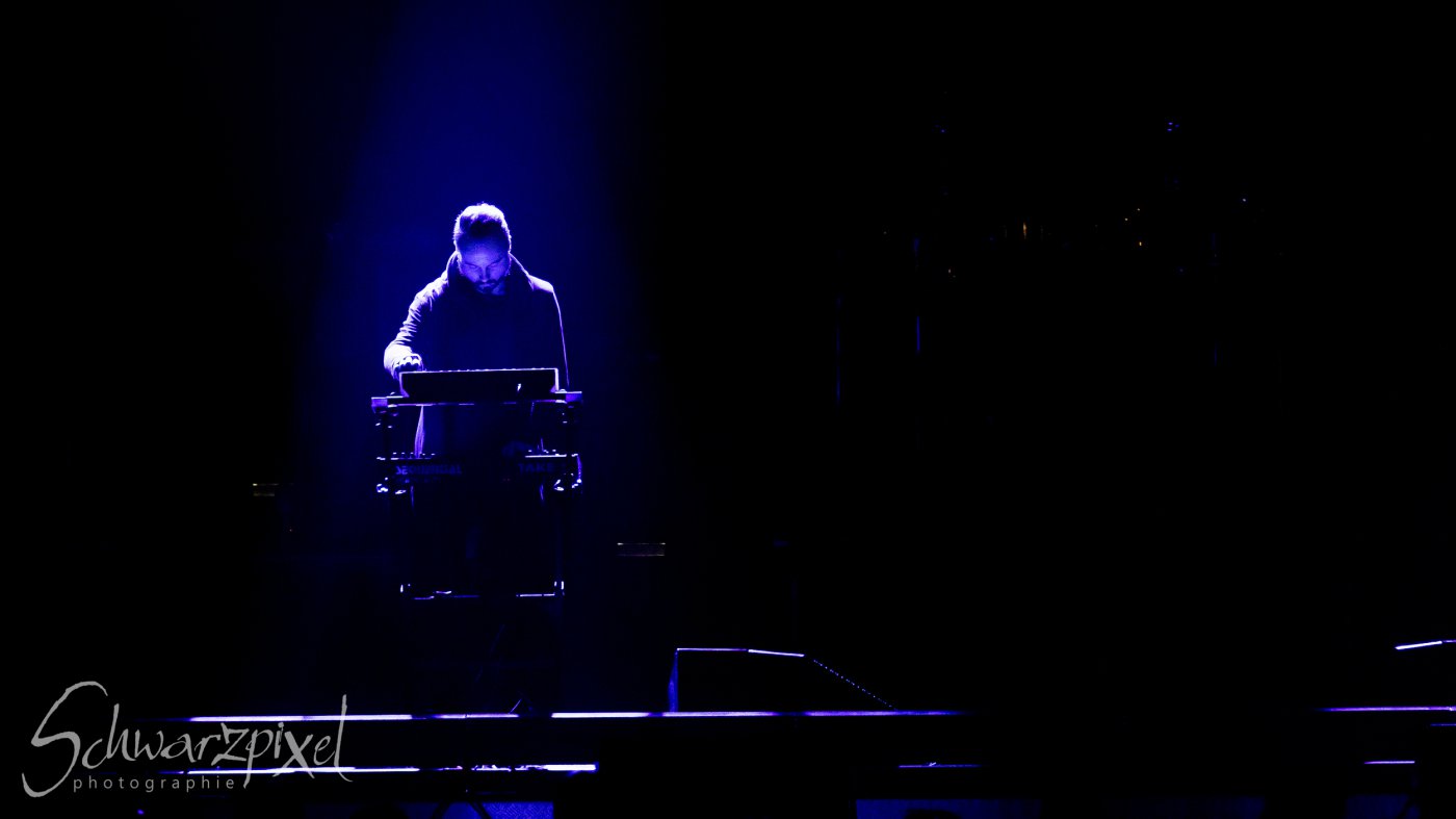 VNV Nation - Electric Sun Tour 2023