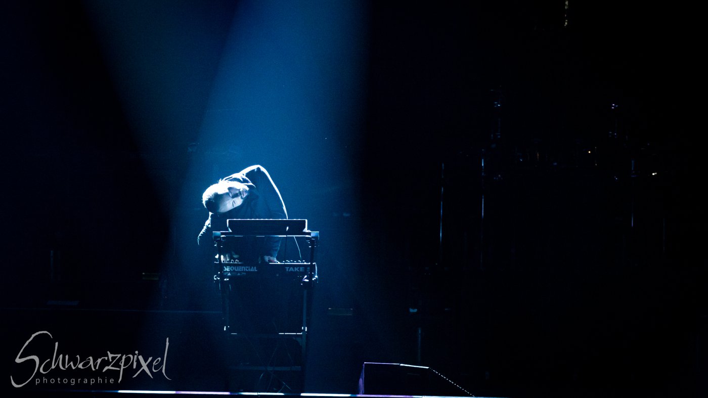 VNV Nation - Electric Sun Tour 2023