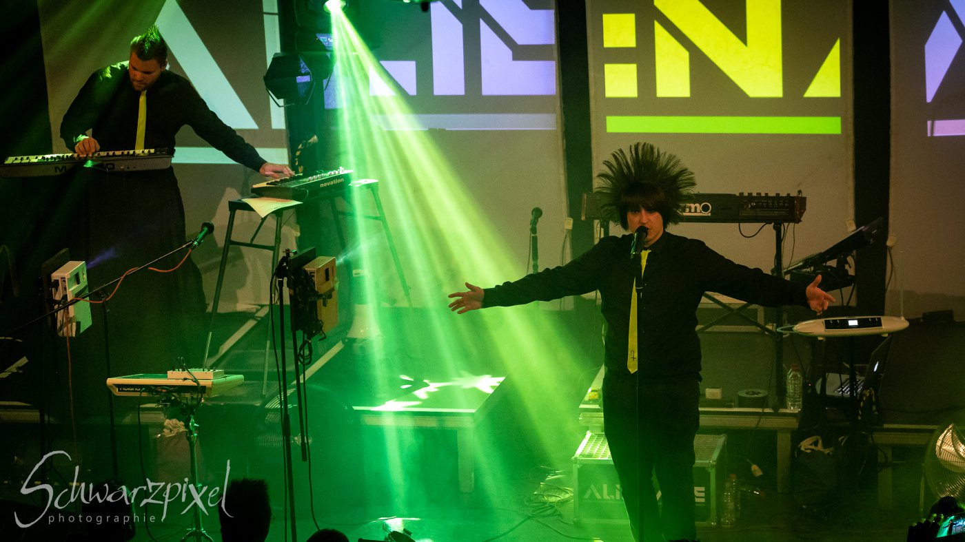 WELLE:ERDBALL - FILM-FUNK-FERNSEHEN – TRILOGIE TOURNEE