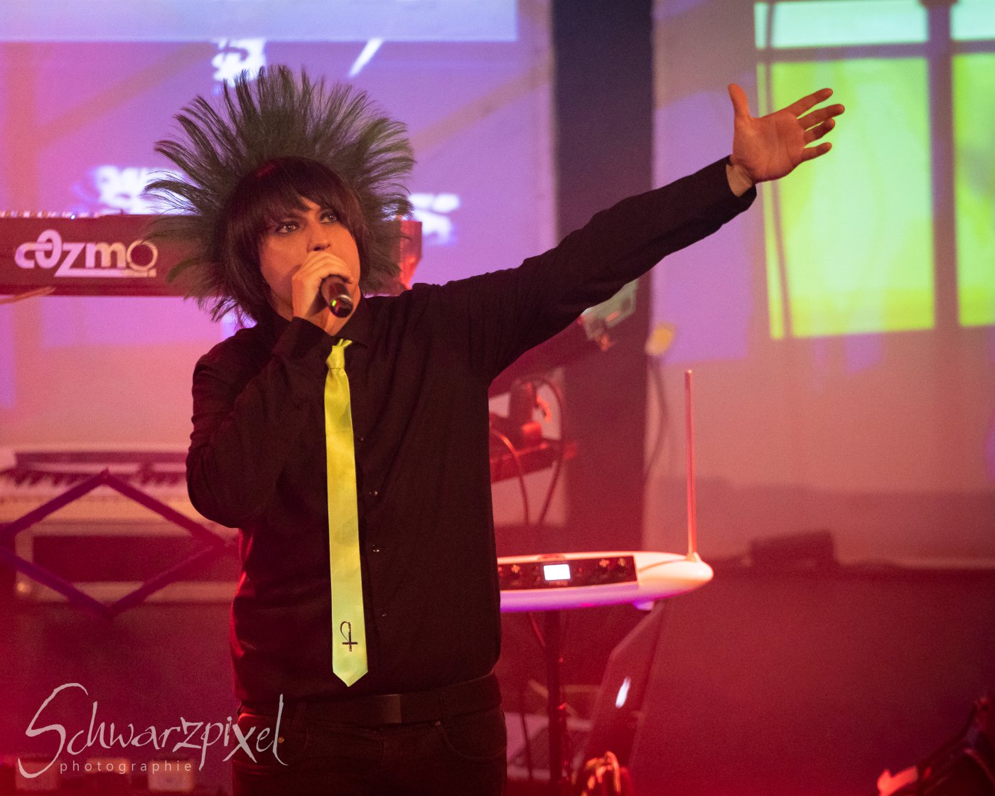 WELLE:ERDBALL - FILM-FUNK-FERNSEHEN – TRILOGIE TOURNEE