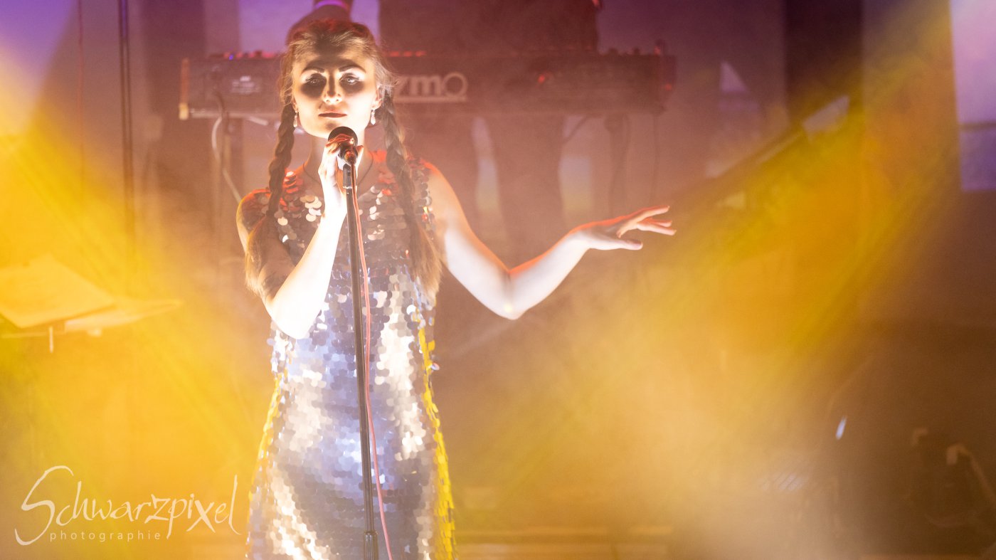 WELLE:ERDBALL - FILM-FUNK-FERNSEHEN – TRILOGIE TOURNEE
