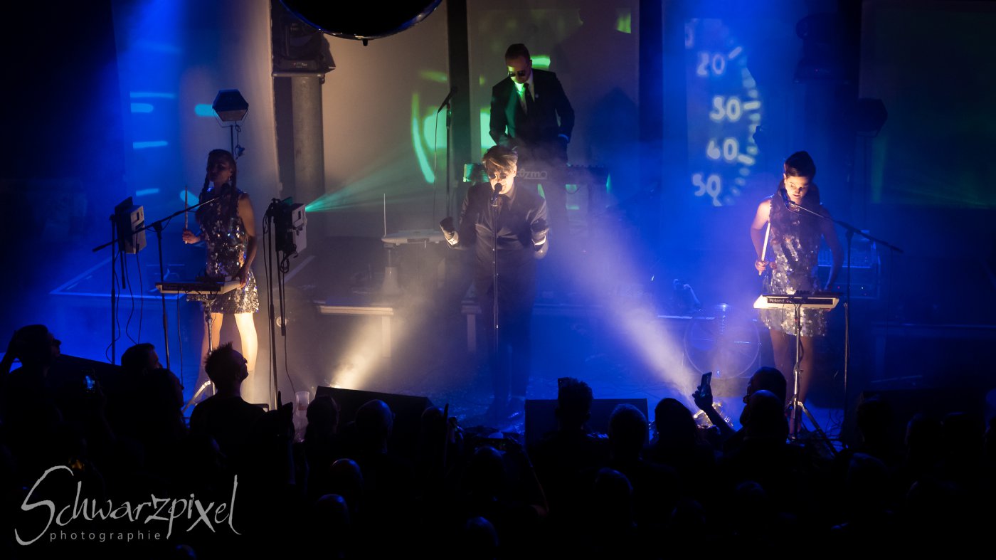 WELLE:ERDBALL - FILM-FUNK-FERNSEHEN – TRILOGIE TOURNEE