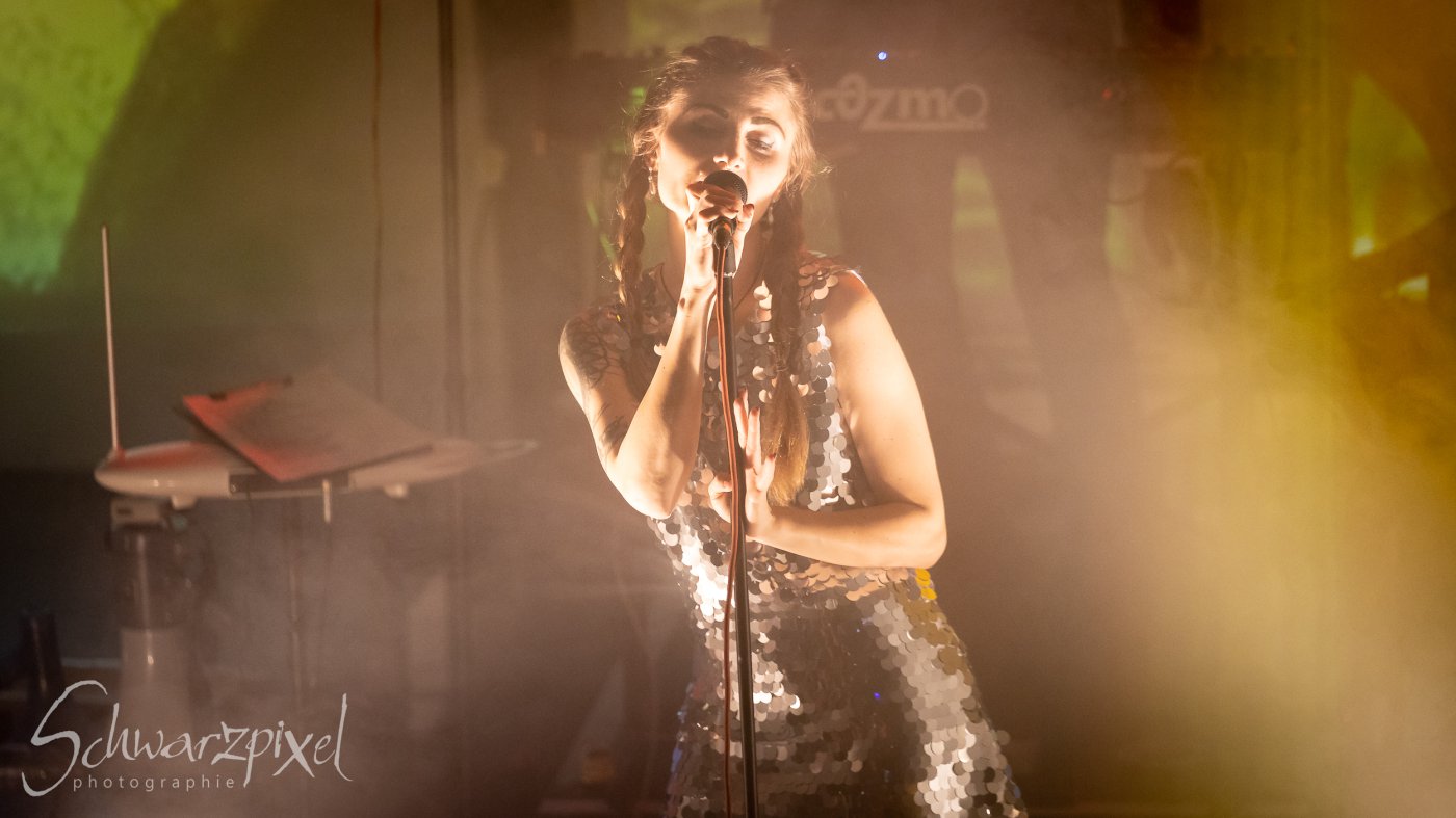 WELLE:ERDBALL - FILM-FUNK-FERNSEHEN – TRILOGIE TOURNEE