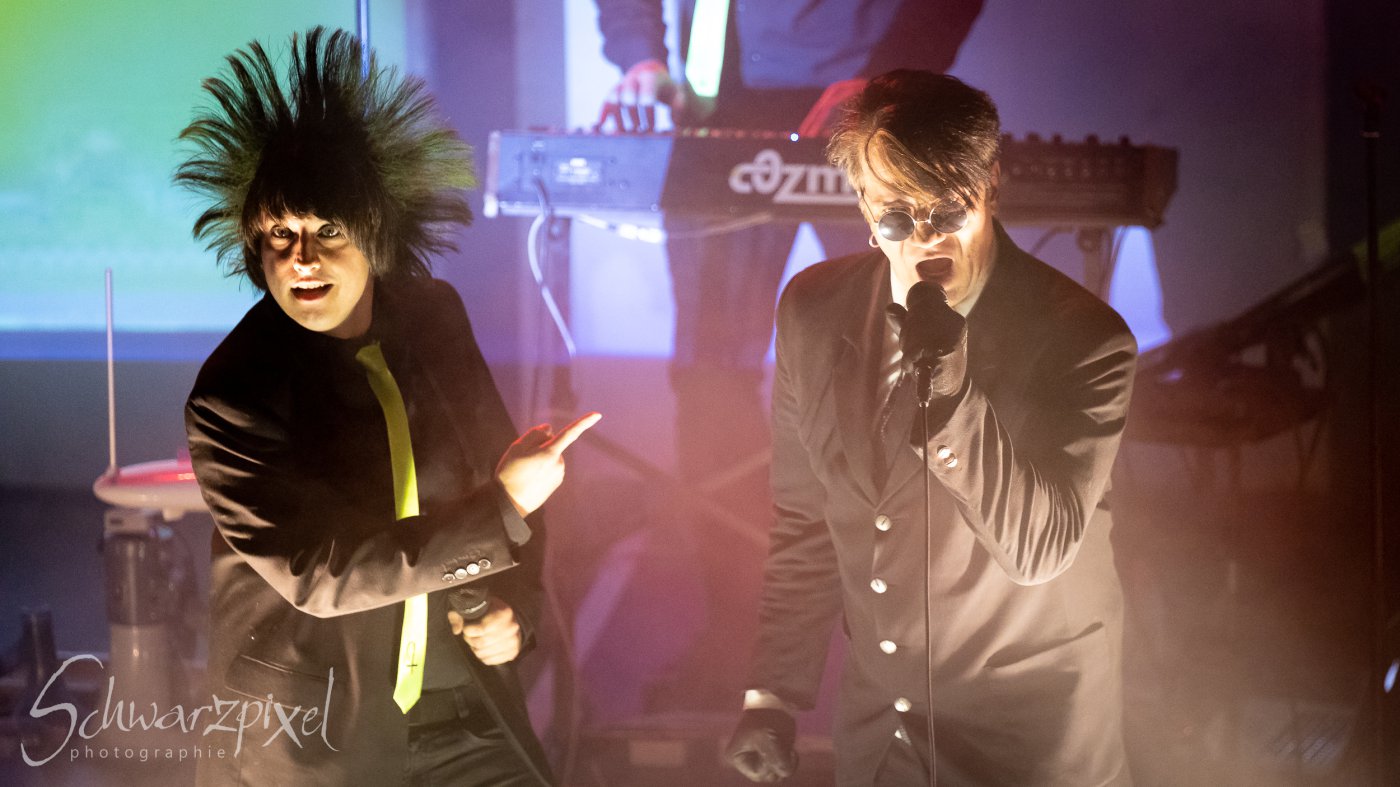 WELLE:ERDBALL - FILM-FUNK-FERNSEHEN – TRILOGIE TOURNEE