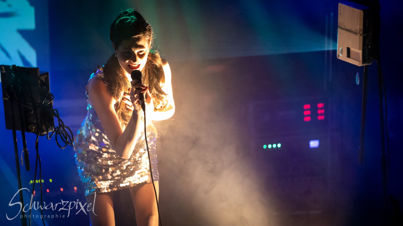 WELLE:ERDBALL - FILM-FUNK-FERNSEHEN – TRILOGIE TOURNEE