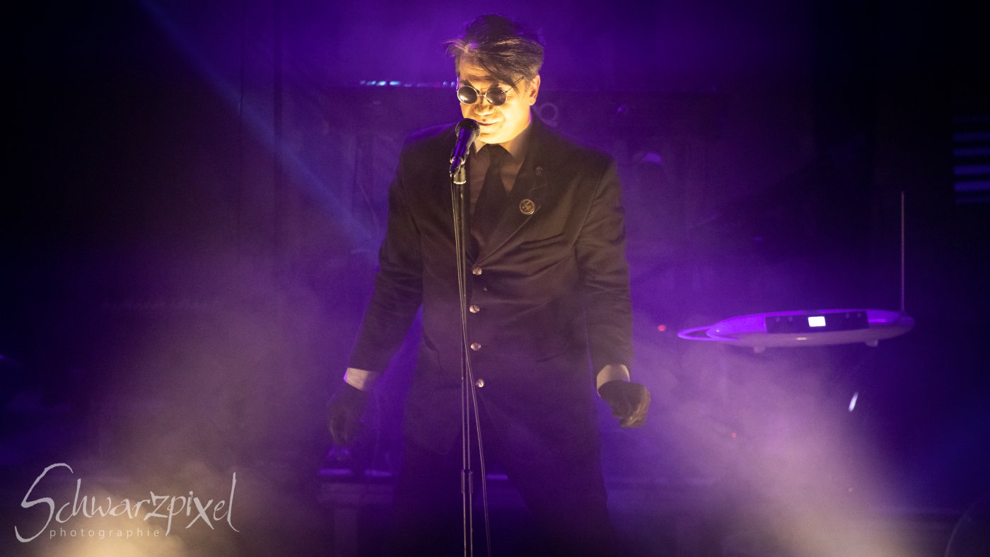 WELLE:ERDBALL - FILM-FUNK-FERNSEHEN – TRILOGIE TOURNEE