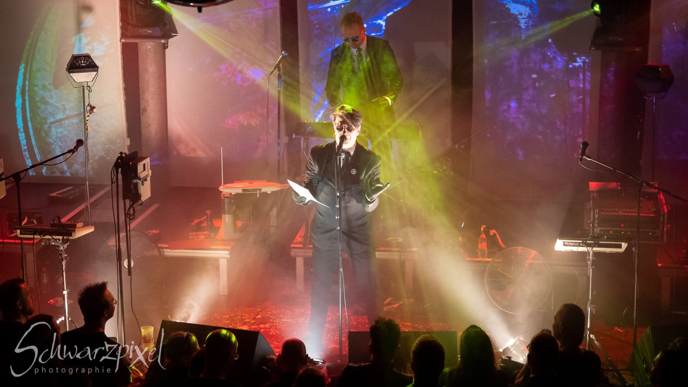 WELLE:ERDBALL - FILM-FUNK-FERNSEHEN – TRILOGIE TOURNEE