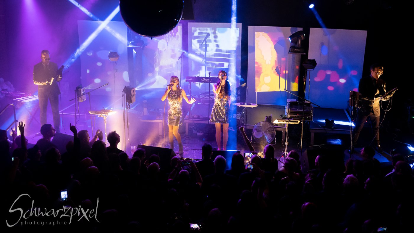 WELLE:ERDBALL - FILM-FUNK-FERNSEHEN – TRILOGIE TOURNEE