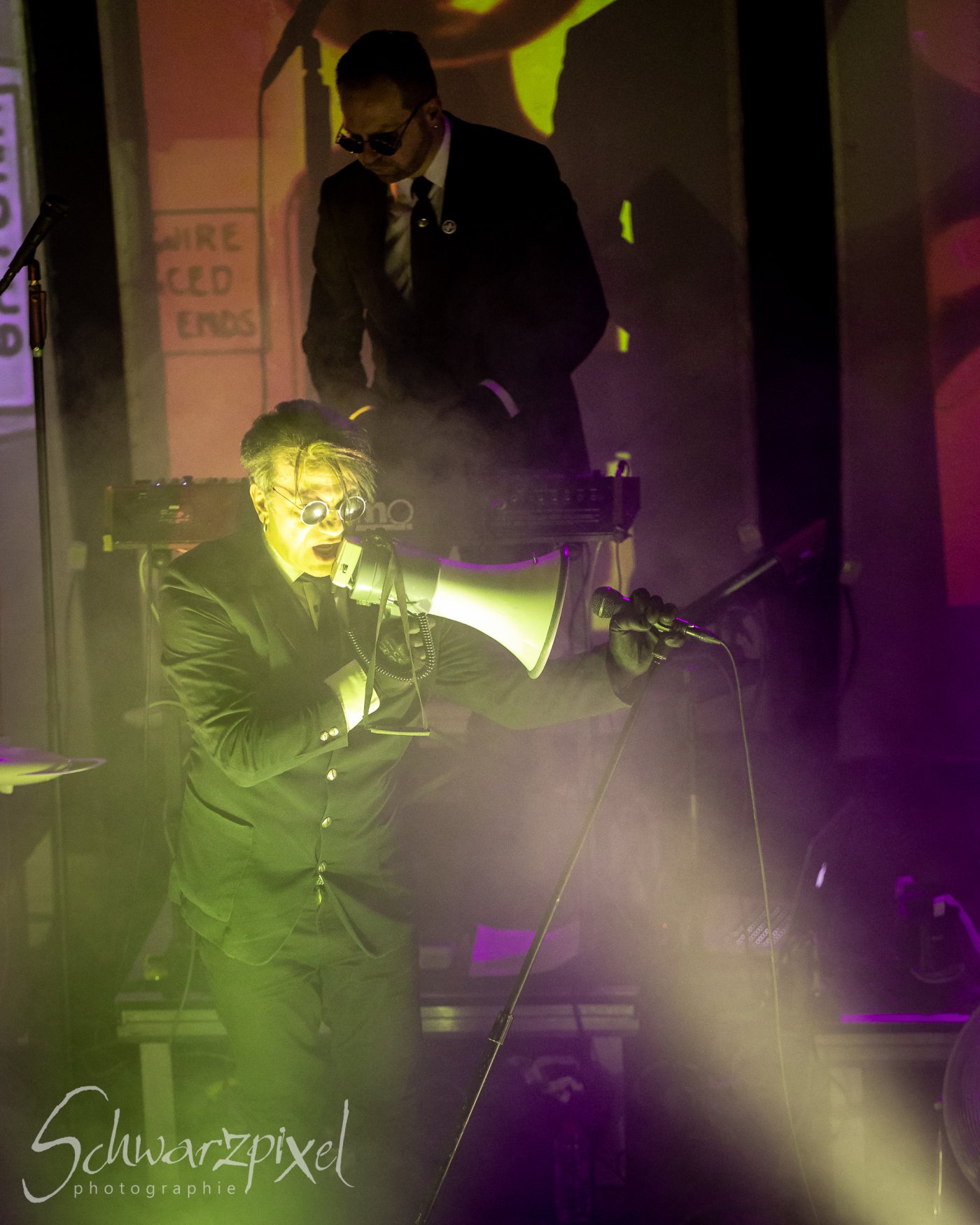 WELLE:ERDBALL - FILM-FUNK-FERNSEHEN – TRILOGIE TOURNEE