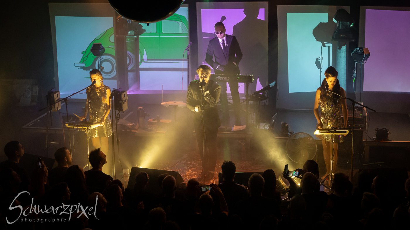 WELLE:ERDBALL - FILM-FUNK-FERNSEHEN – TRILOGIE TOURNEE