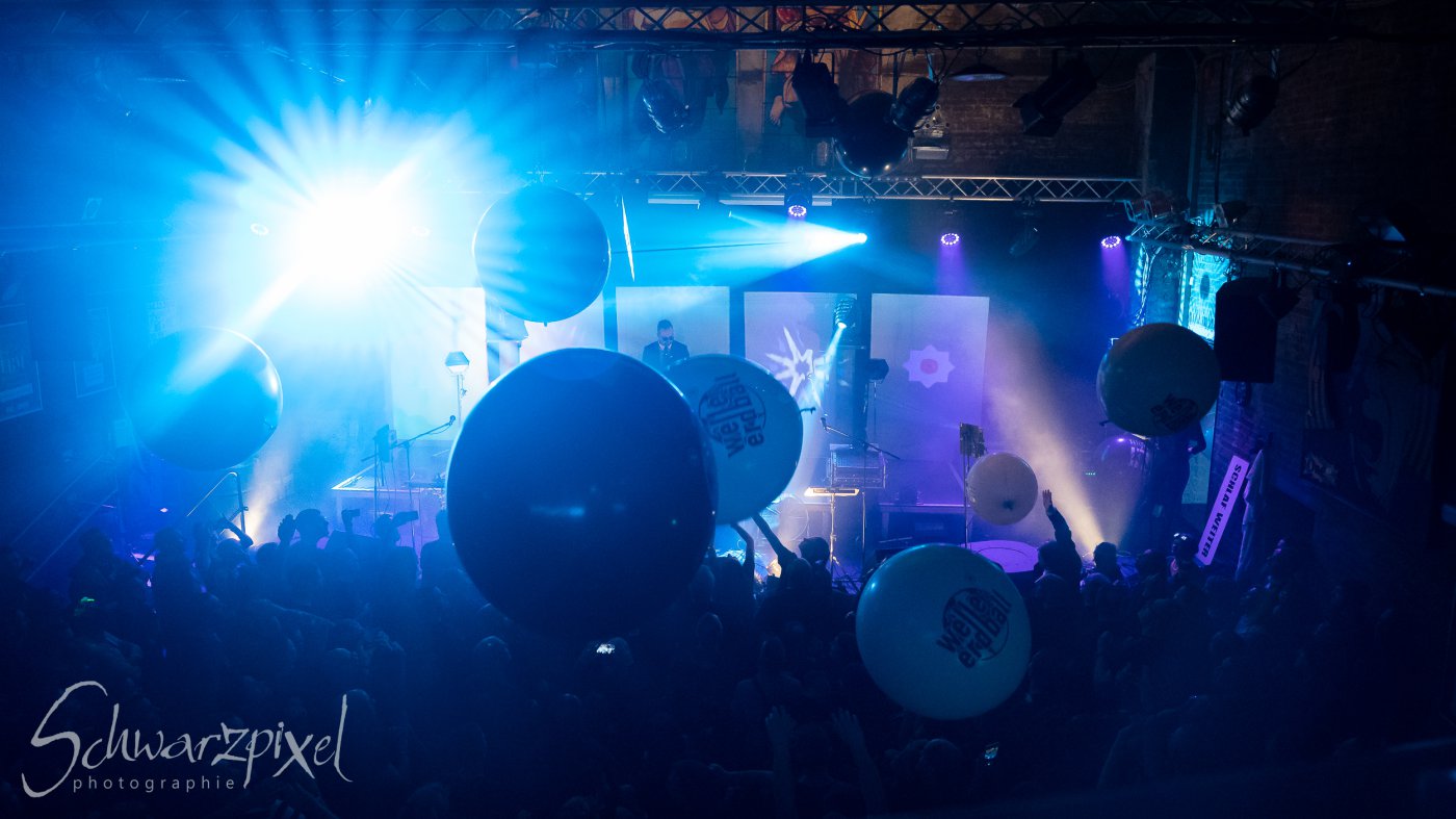 WELLE:ERDBALL - FILM-FUNK-FERNSEHEN – TRILOGIE TOURNEE