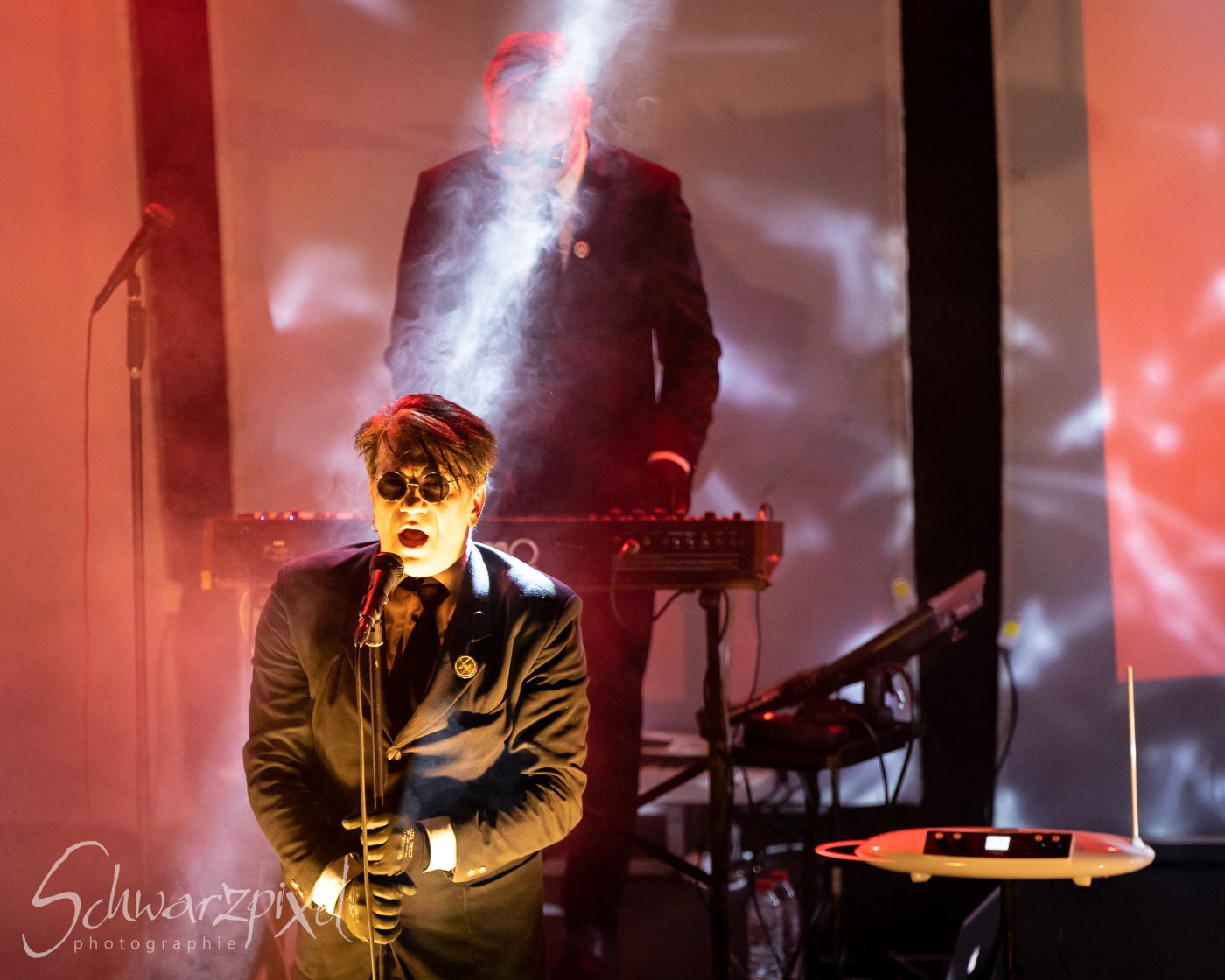 WELLE:ERDBALL - FILM-FUNK-FERNSEHEN – TRILOGIE TOURNEE