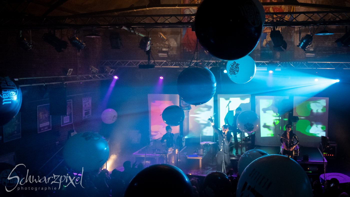 WELLE:ERDBALL - FILM-FUNK-FERNSEHEN – TRILOGIE TOURNEE
