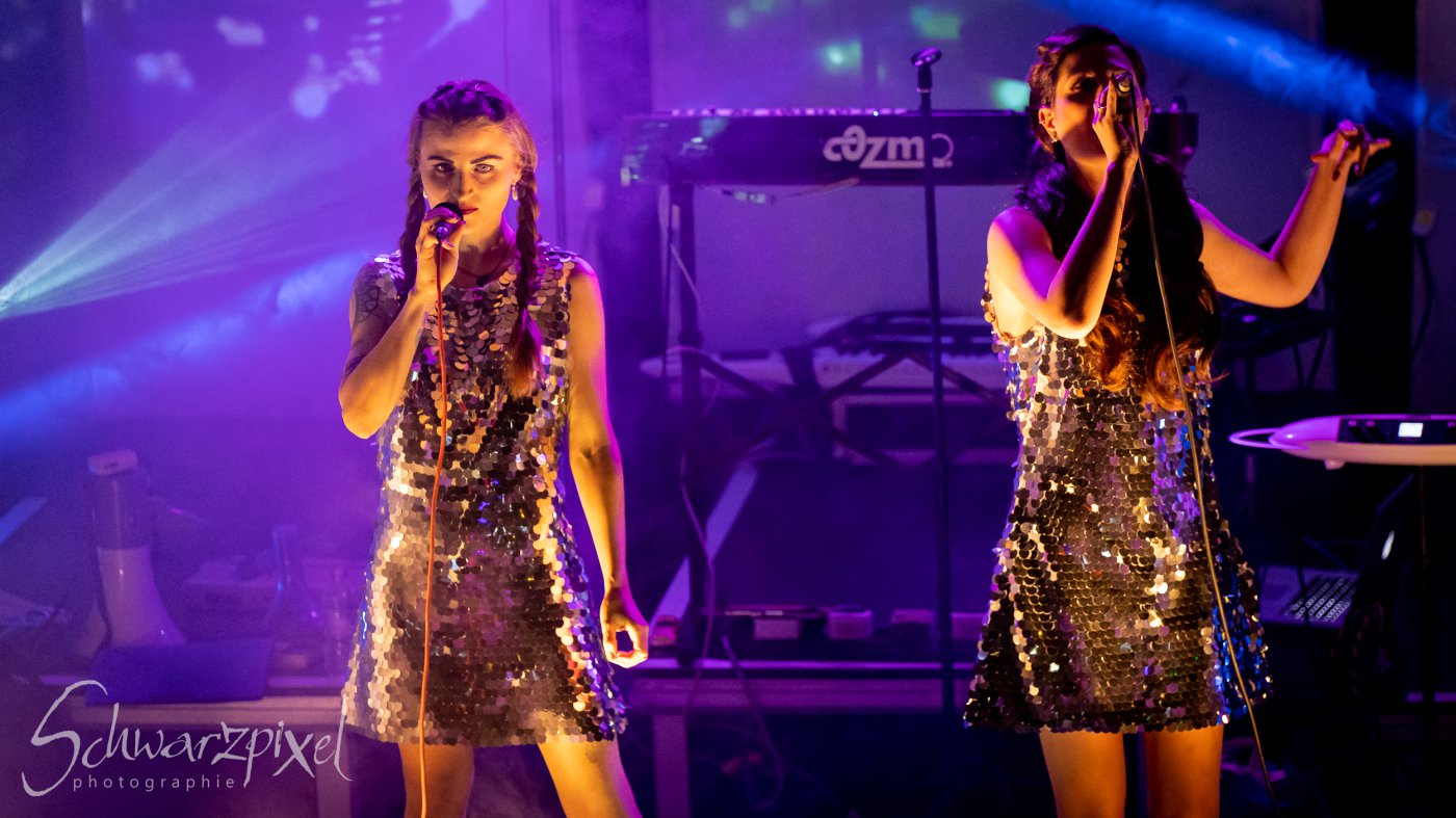 WELLE:ERDBALL - FILM-FUNK-FERNSEHEN – TRILOGIE TOURNEE