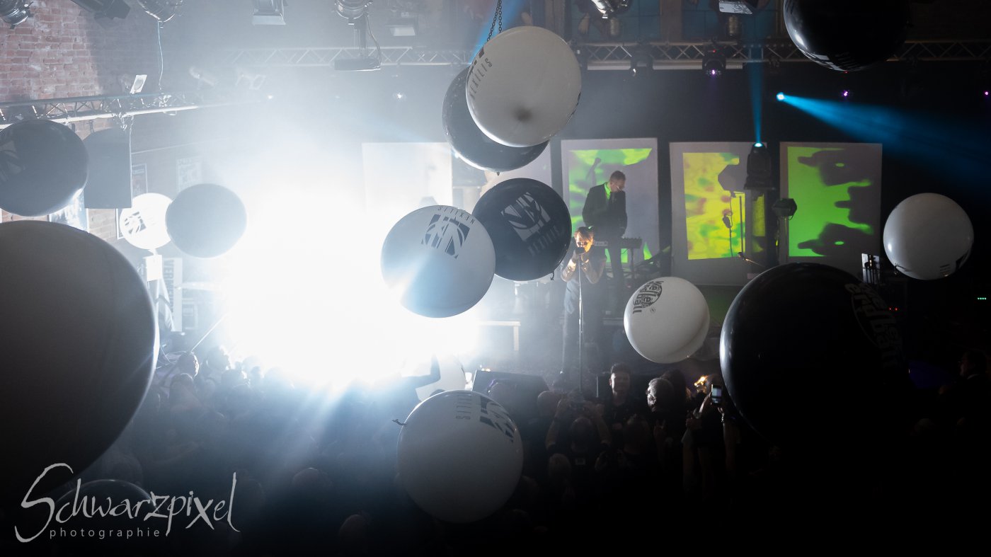 WELLE:ERDBALL - FILM-FUNK-FERNSEHEN – TRILOGIE TOURNEE