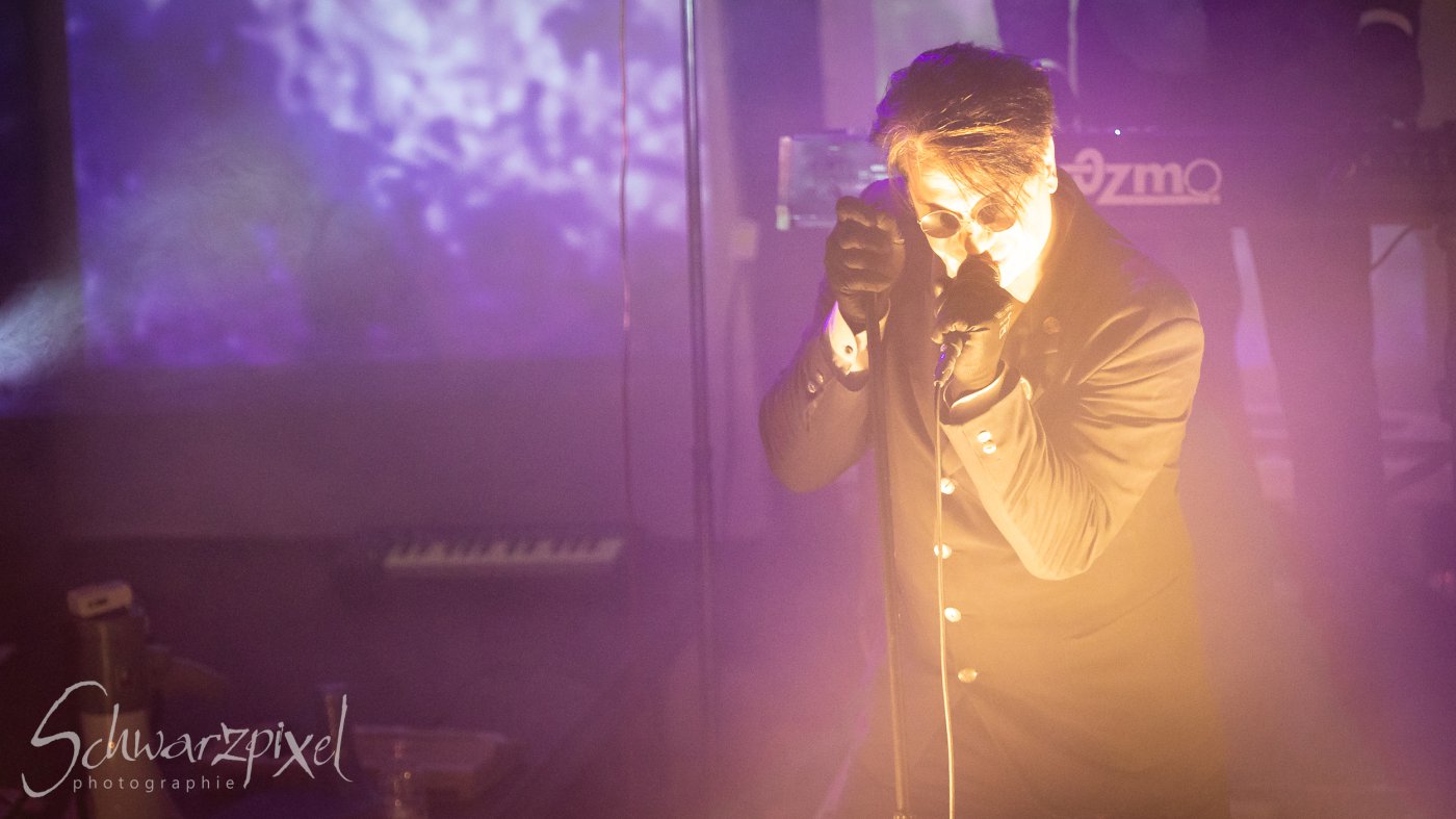 WELLE:ERDBALL - FILM-FUNK-FERNSEHEN – TRILOGIE TOURNEE