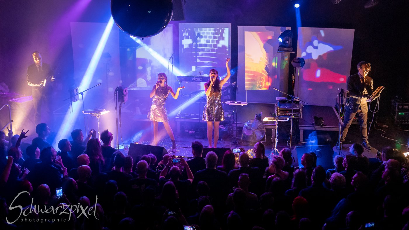 WELLE:ERDBALL - FILM-FUNK-FERNSEHEN – TRILOGIE TOURNEE