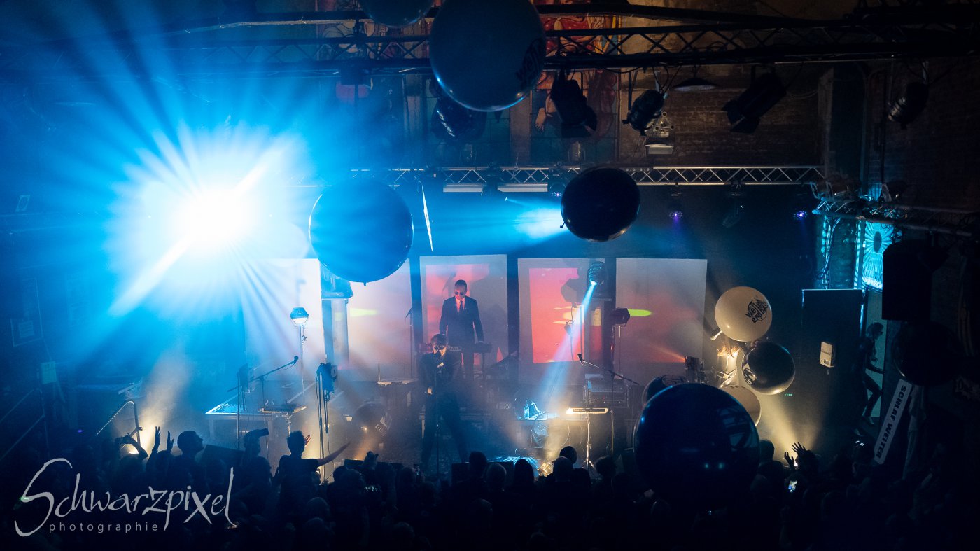 WELLE:ERDBALL - FILM-FUNK-FERNSEHEN – TRILOGIE TOURNEE