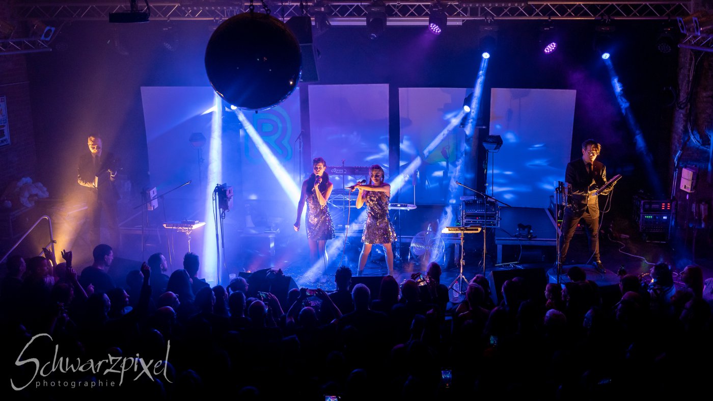 WELLE:ERDBALL - FILM-FUNK-FERNSEHEN – TRILOGIE TOURNEE