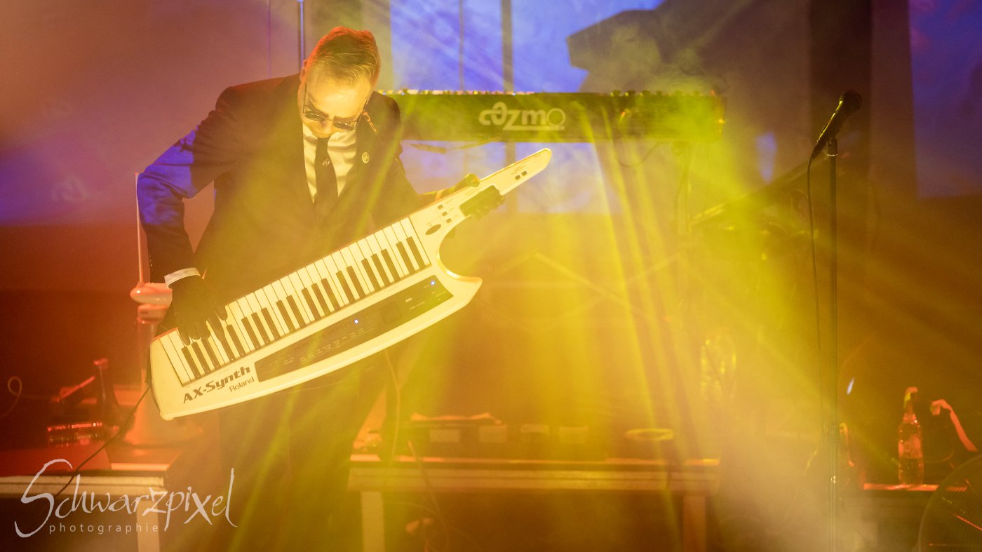 WELLE:ERDBALL - FILM-FUNK-FERNSEHEN – TRILOGIE TOURNEE