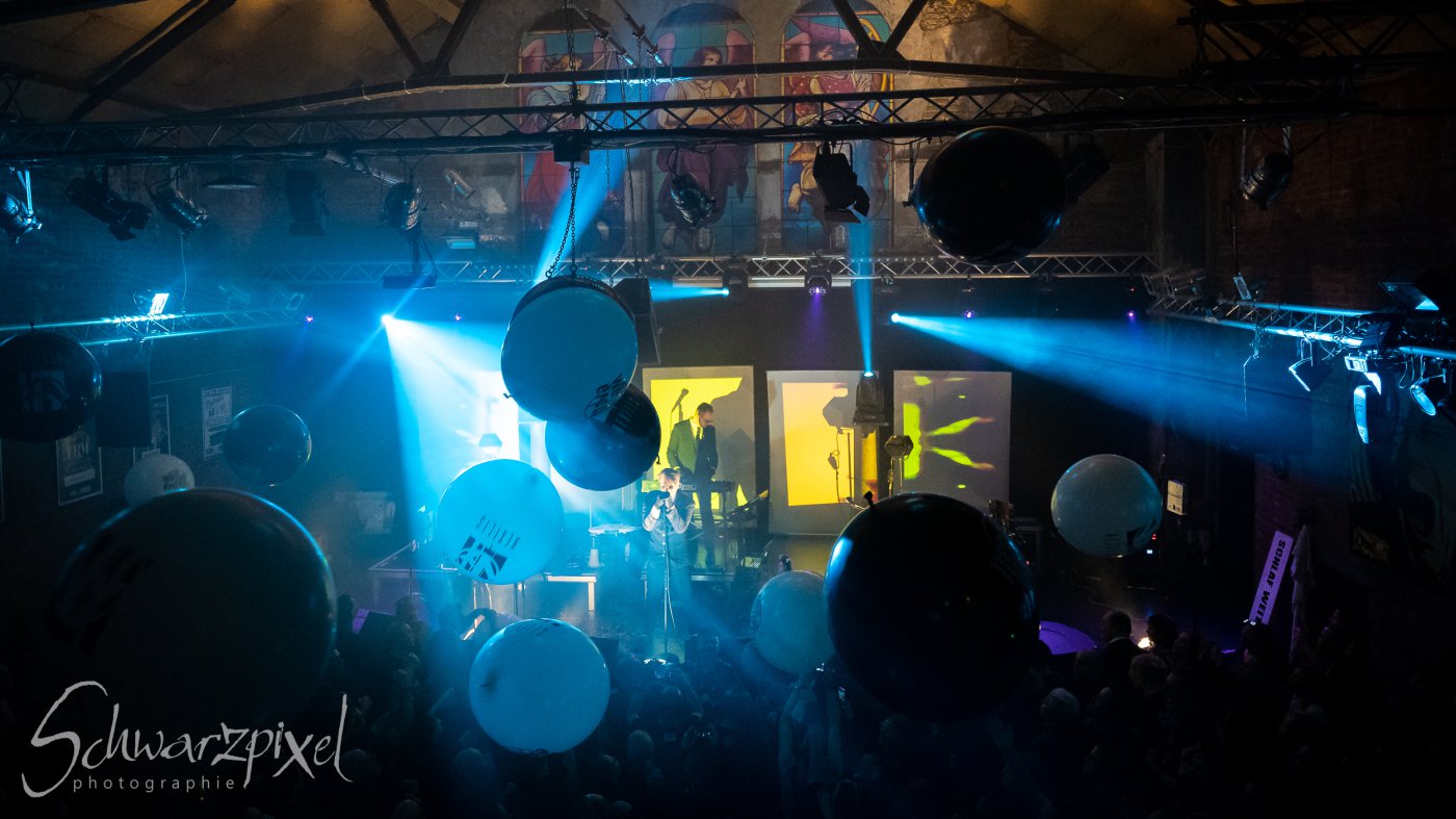 WELLE:ERDBALL - FILM-FUNK-FERNSEHEN – TRILOGIE TOURNEE