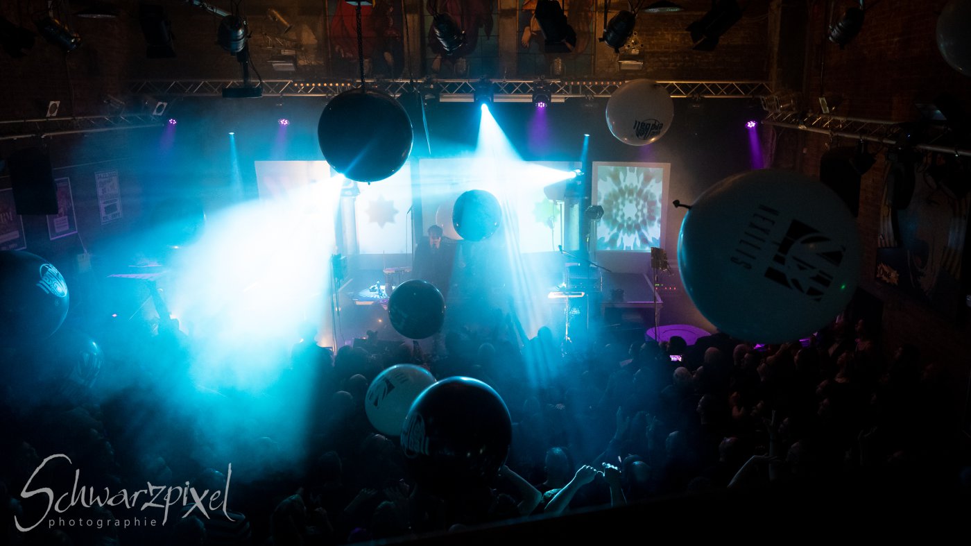WELLE:ERDBALL - FILM-FUNK-FERNSEHEN – TRILOGIE TOURNEE