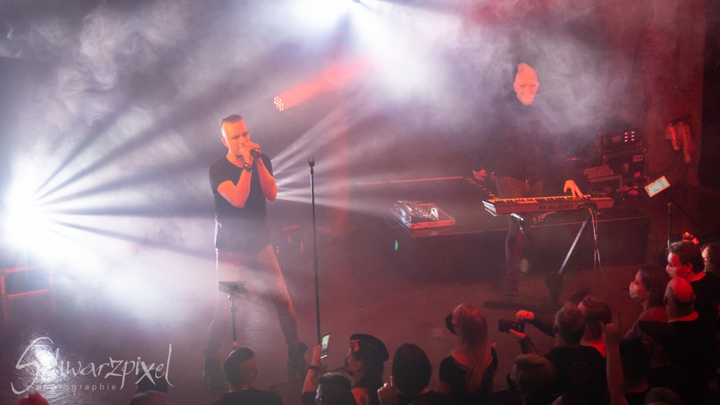 SOLAR FAKE – 1 NIGHT // 2 SHOWS 2021