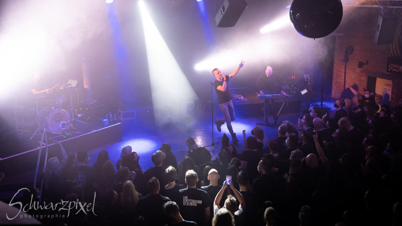 SOLAR FAKE – 1 NIGHT // 2 SHOWS 2021