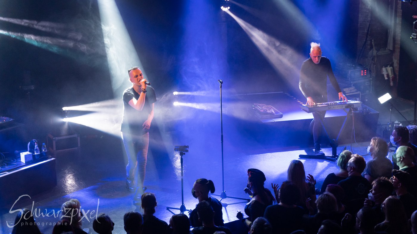 SOLAR FAKE – 1 NIGHT // 2 SHOWS 2021