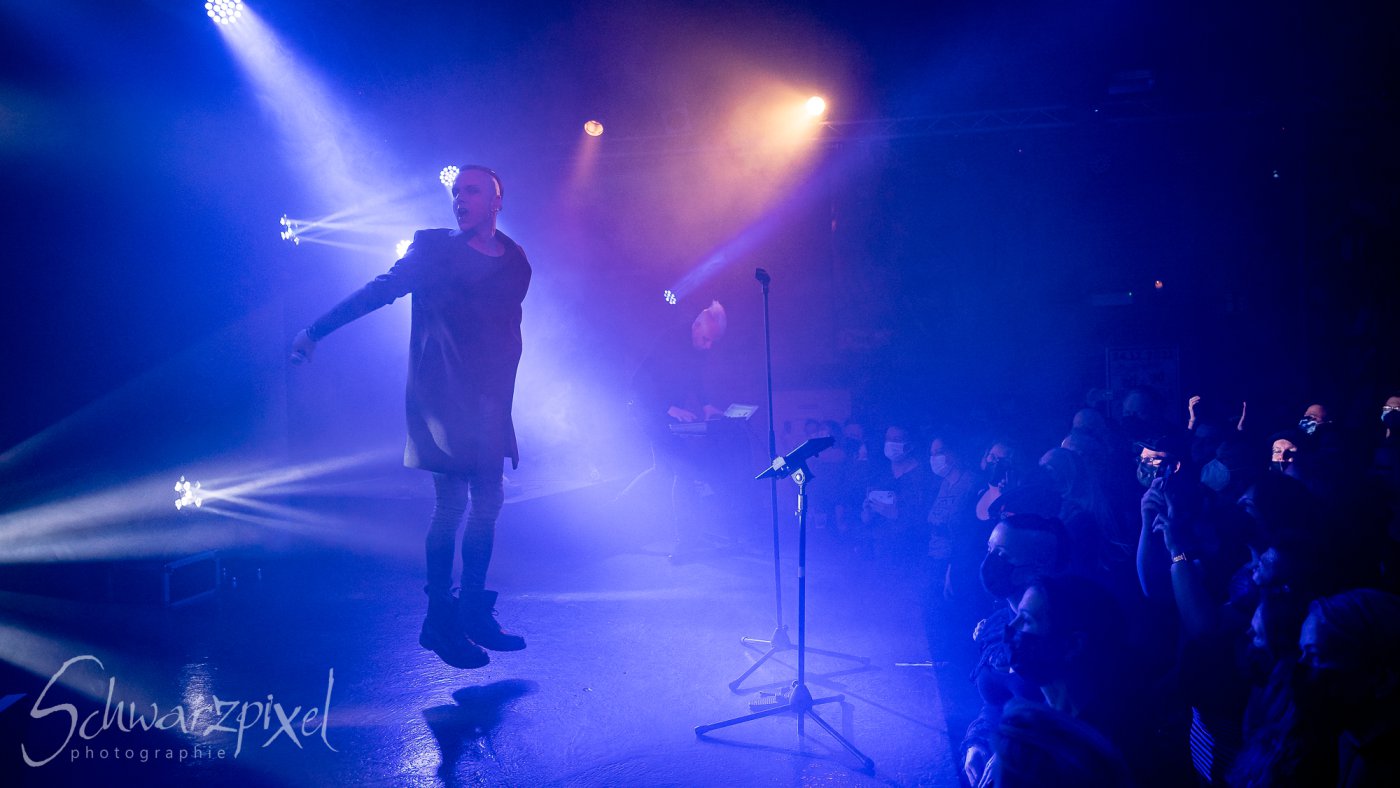 SOLAR FAKE – 1 NIGHT // 2 SHOWS 2021
