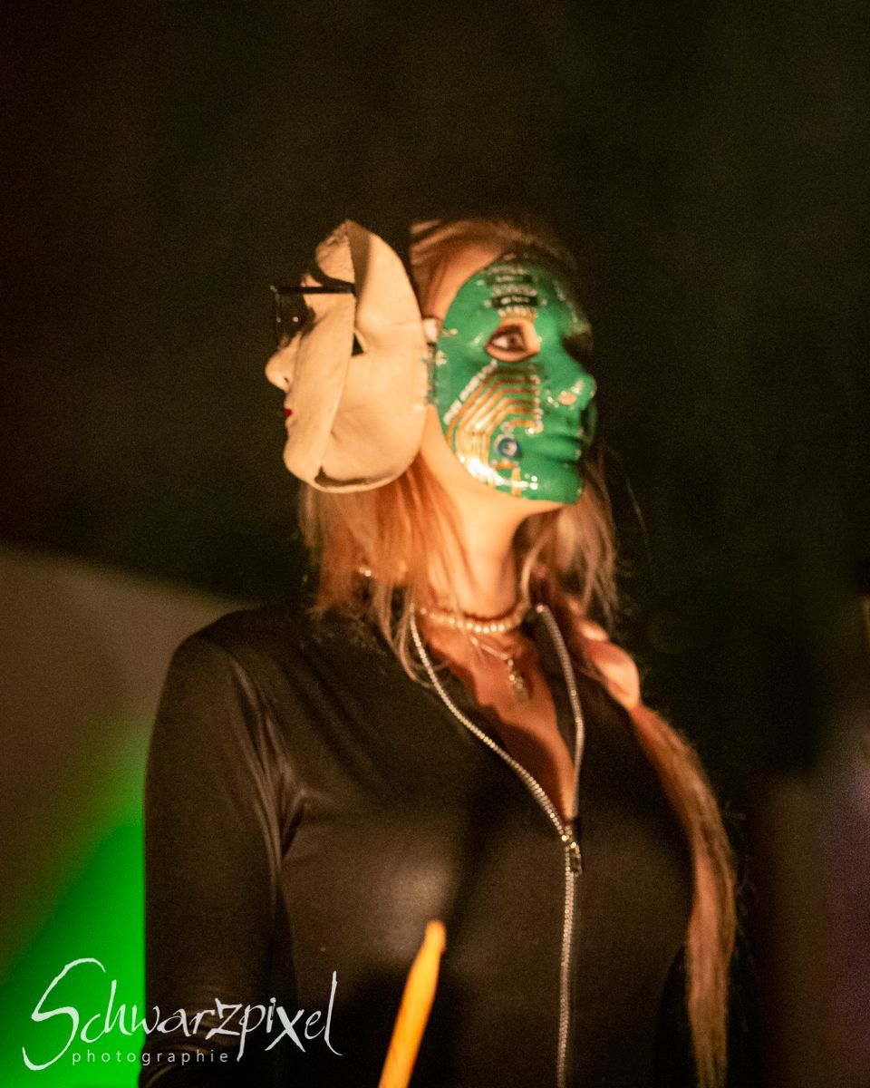 WELLE:ERDBALL – MUMIEN, MONSTREN, MUTATIONEN-TOURNEE