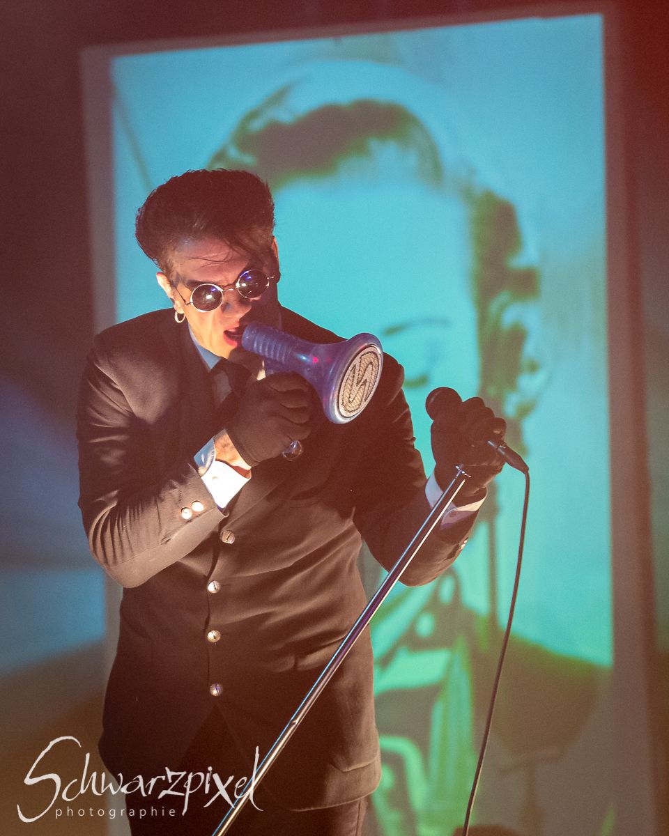 WELLE:ERDBALL – MUMIEN, MONSTREN, MUTATIONEN-TOURNEE