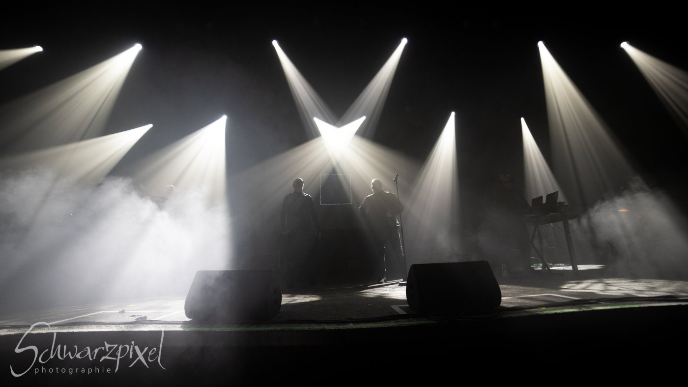 Front 242 und Nitzer Ebb