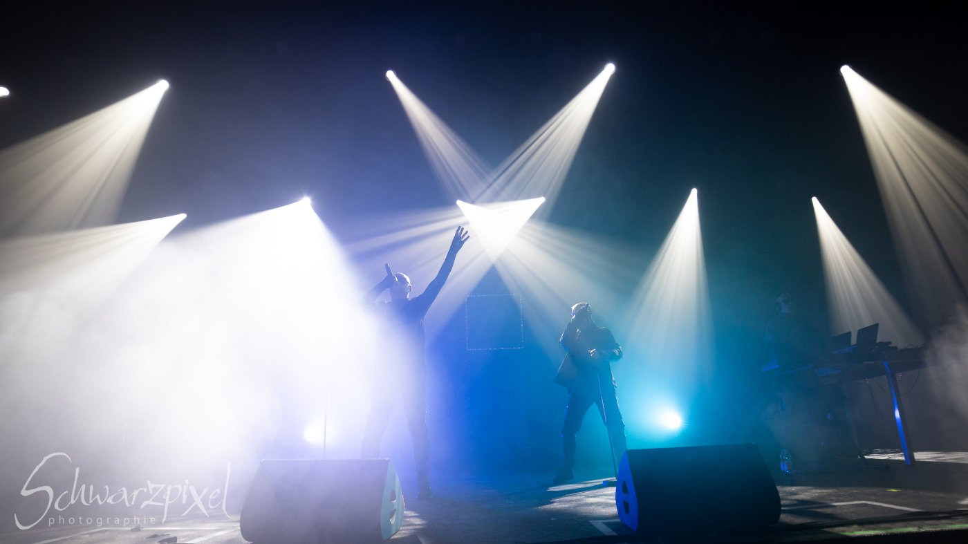 Front 242 und Nitzer Ebb