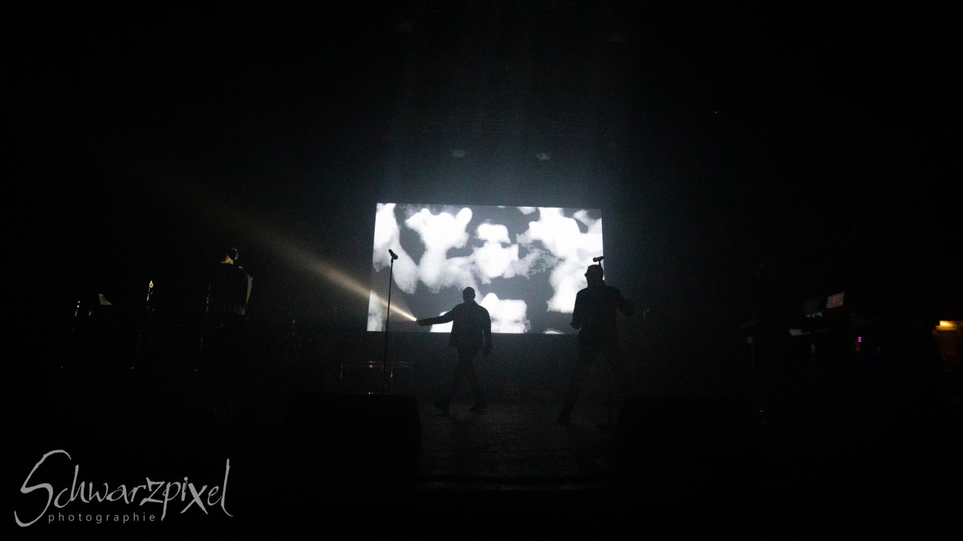 Front 242 und Nitzer Ebb