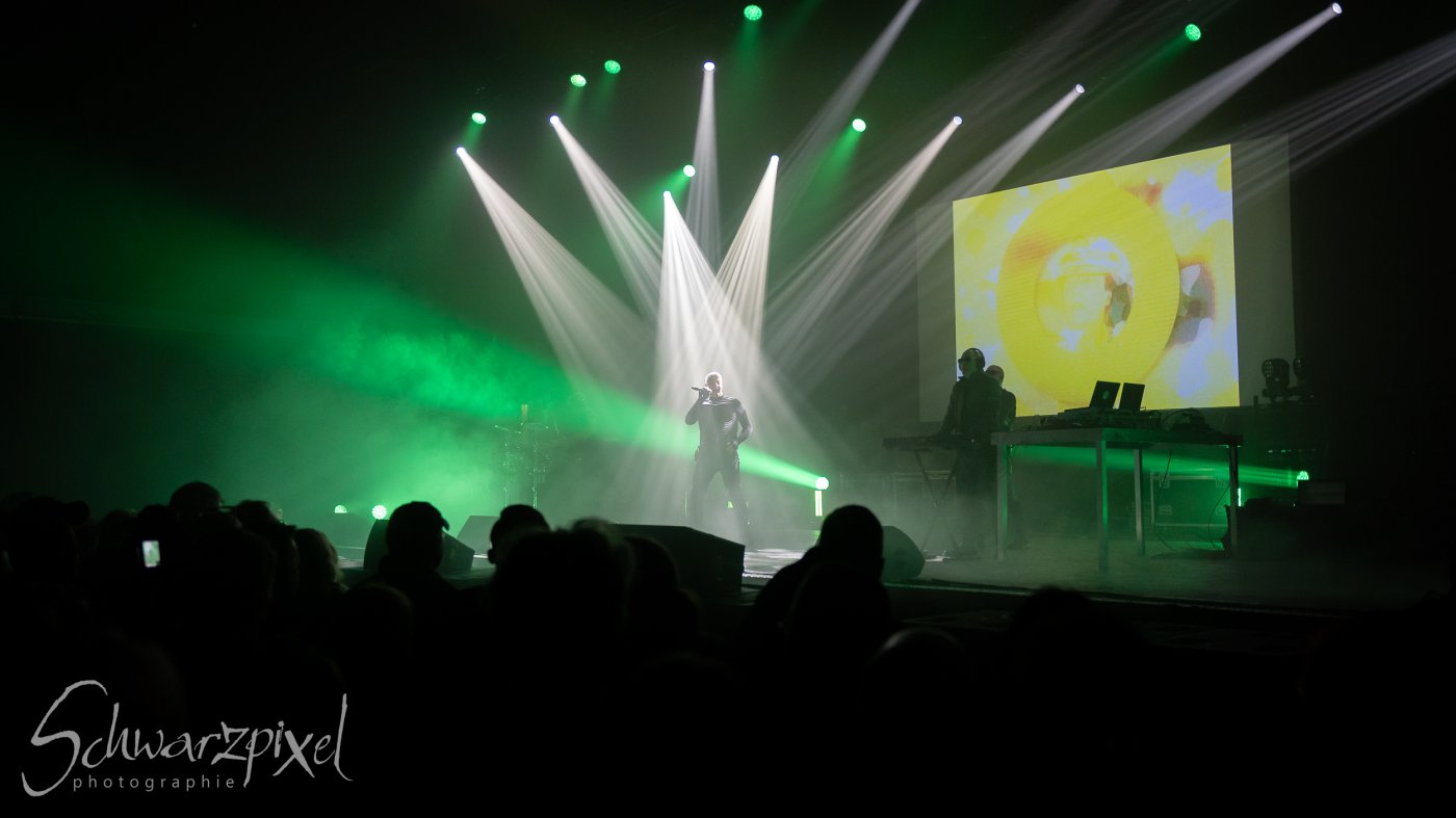 Front 242 und Nitzer Ebb